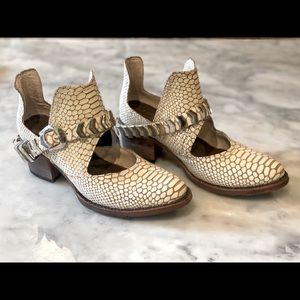 Freebird by Steven - Blade - White Snake - Slip on Bootie - Size 7 - Like New